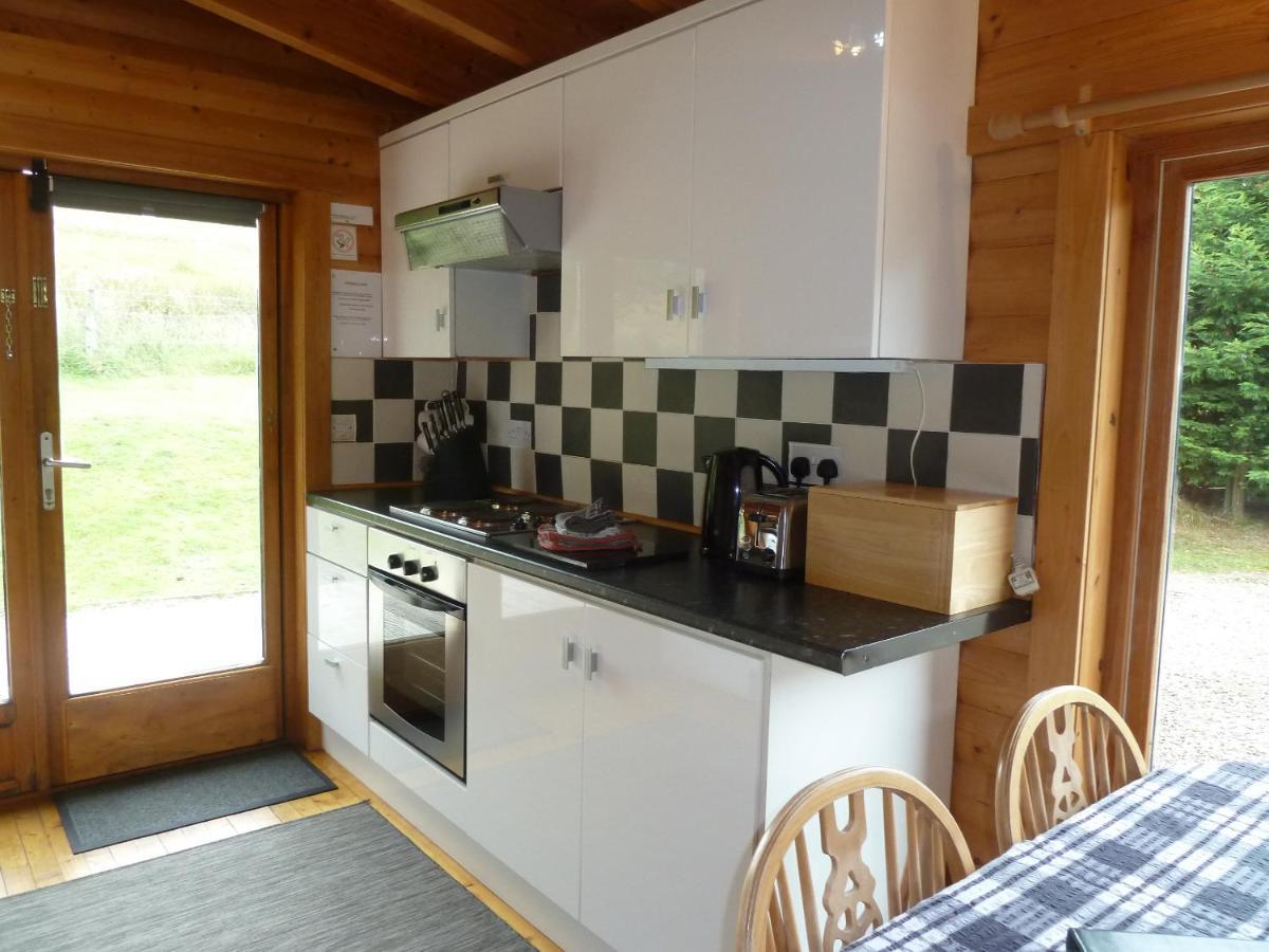 Glenbeag Mountain Lodges Spittal of Glenshee Exterior foto