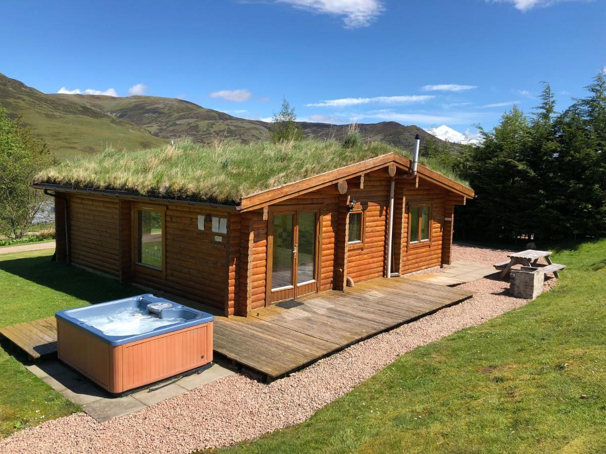 Glenbeag Mountain Lodges Spittal of Glenshee Exterior foto
